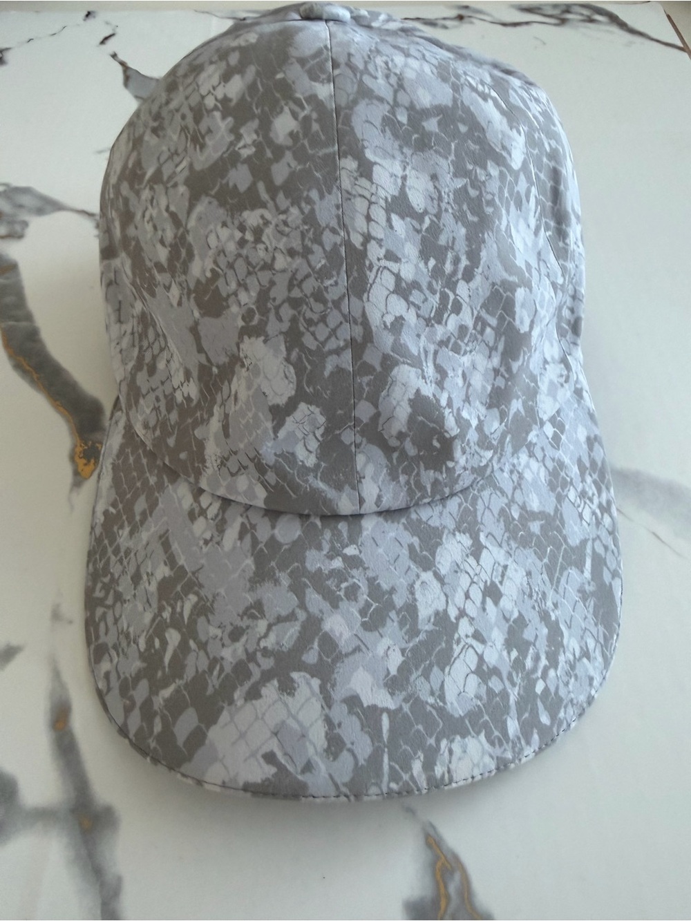 Lululemon Athletica Womens Light gray and white camo print Baseball Cap